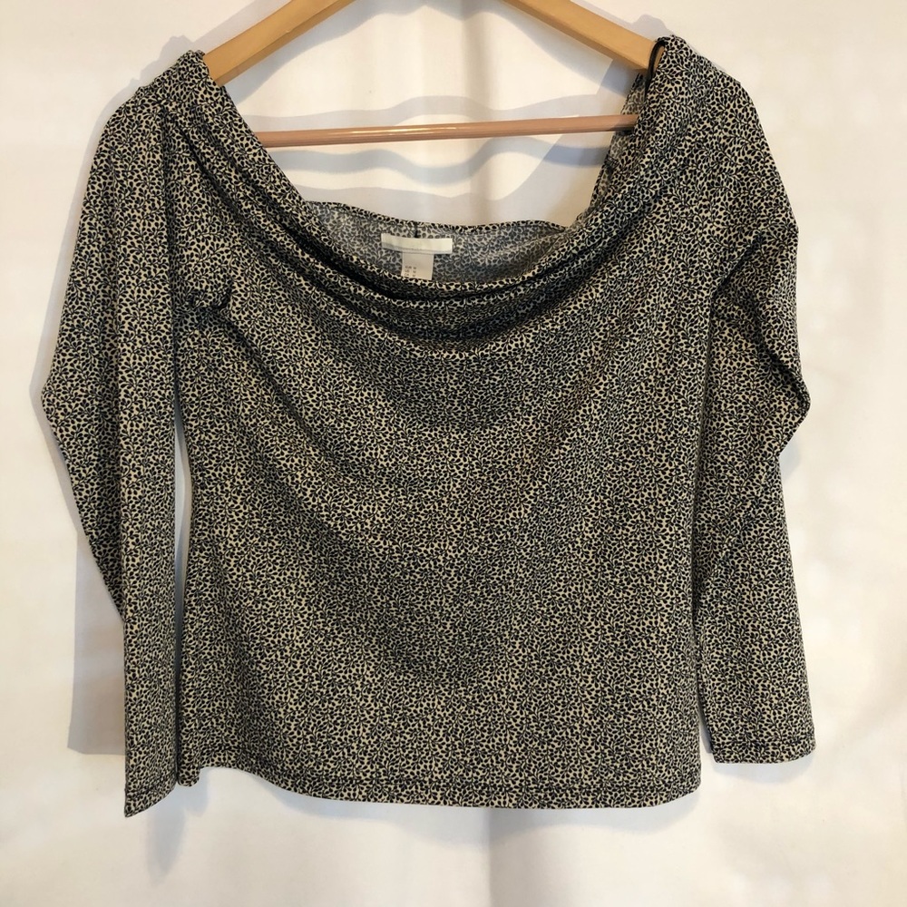 H&M drop shoulder 3/4 length sleeve crop